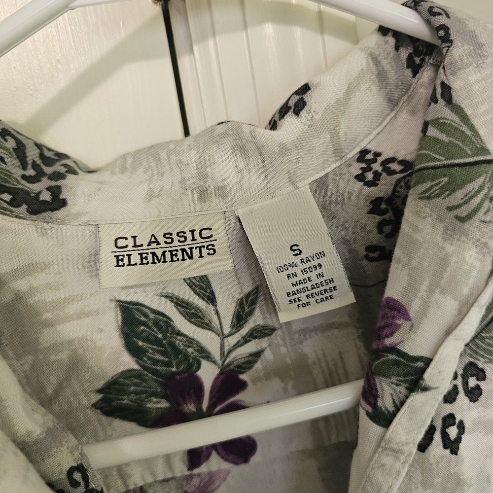 Vintage Classic Elements Cream Shirt with Green and Purple Accents - Picture 3 of 3